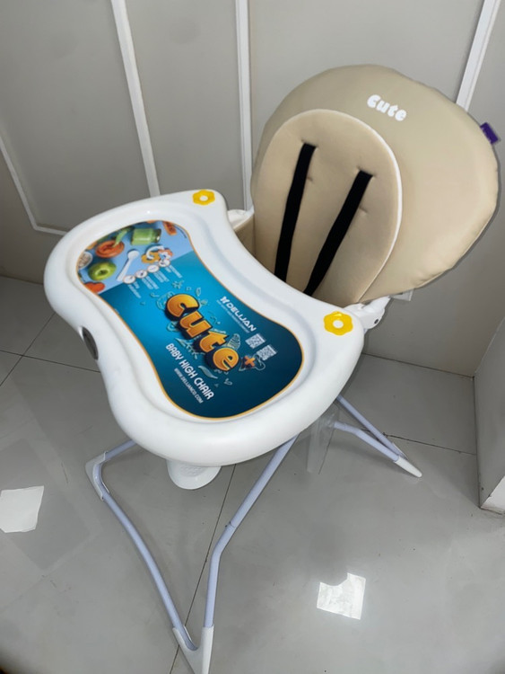 صندلی غذا کودک دلیجان کیوت پلاس - نمای جانبی