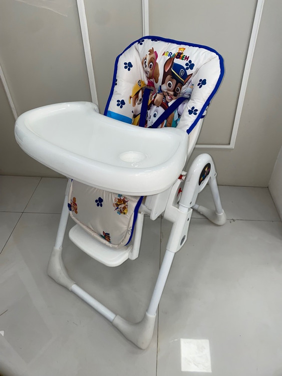 صندلی غذای ارابه مدل آلوا - نمای جانبی