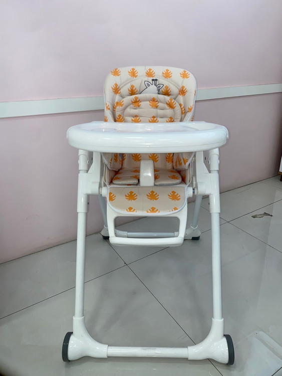 صندلی غذا خوری کودک سوپر بیبی - نمای اصلی