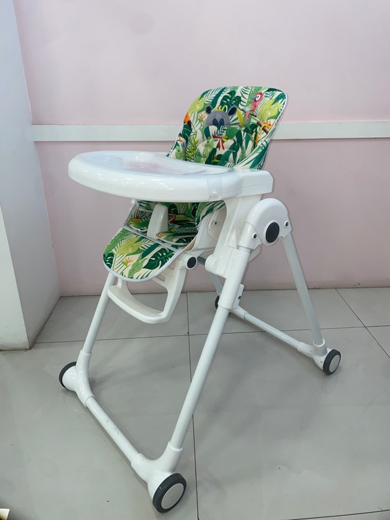 صندلی غذا خوری سوپر بیبی - نمای جانبی