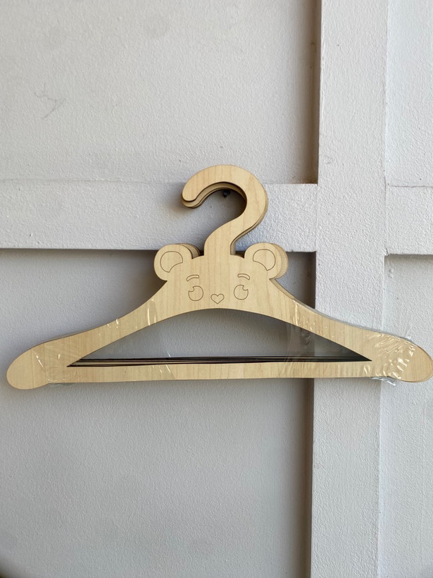 چوب رختی طرح دار کودک - آویز لباس فانتزی